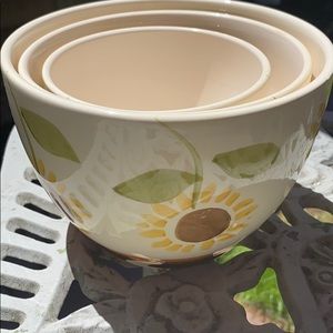 DAISY🌻 3 SERVING/MIXING BOWL SET